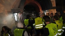 Bijesni studenti blokirali RTV u Novome Sadu: Novinarka ih u razgovoru s Vučićem nazvala ruljom