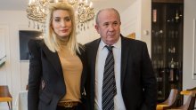 Kerumovi na okupu: Fani ukrala sve poglede u skupocjenim komadima