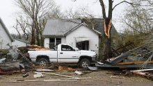 Smrtonosan tornado poharao jug SAD-a i odnio 19 života, 200.000 ljudi bez struje