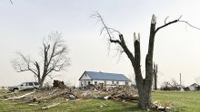 Oluje i tornada haraju SAD-om: Najmanje 33 poginulih, a stiže novo pogoršanje vremena