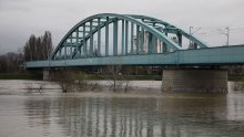 Sava se izlila iz korita između Zagreba i Siska