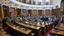Nastavlja se sjednica skupštine u Srbiji: Hoće li opet biti nemilih scena?