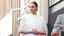 Gal Gadot je magnet za poglede u ludo dobroj haljinici, stvorenoj za zabave