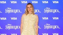 Nika Turković nema loš stajling, ali čizme jako dolaze do izražaja. Možda i previše