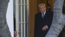 Sve veći raskol u Washingtonu: Trump se osvećuje neprijateljima