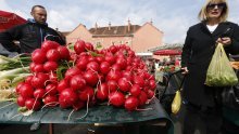 Uskrsna košarica eksplodirala. Neke stvari skuplje su i 60 posto nego lani
