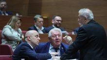 Tko je kupovao trezorce i obveznice: Neki su političari uložili puno novca