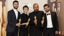 Redatelj Oscarom nagrađenog dokumentarca pretučen i odveden s povezom na očima