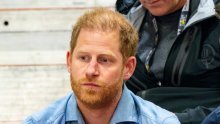 Nova drama u kraljevskoj obitelji: Princ Harry stigao u London u zanimljivom trenutku