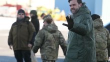 JD Vance sletio na Grenland i odmah ispalio: 'Ovdje je je*eno hladno!'