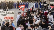 Deseci tisuća Turaka ponovno prosvjeduju protiv pritvaranja Imamoglua