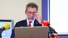 Fuchsovu presicu nakratko 'prekinuo' premijer Plenković