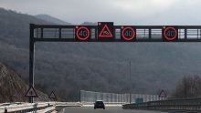 Vjetar stvara probleme u prometu, na snazi brojne zabrane i ograničenja