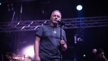 Na ova pitanja o Thompsonovu koncertu još nema odgovora