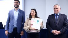 Danas u podne gledajte kako će se jedan HDZ-ovac posuti pepelom