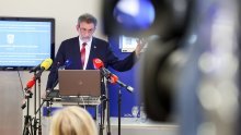 Fuchs objasnio koliko novca je na raspolaganju za izgradnju i dogradnju škola