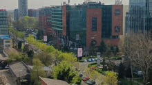VIDEO Požar na poslovnoj zgradi u Radničkoj, ljudi evakuirani