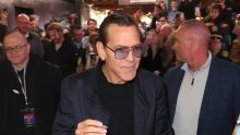 George Clooney neprepoznatljiv s novom bojom kose i imidžem 'talijanskog mafijaša'