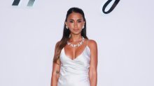 Messijeva supruga iznenadila haljinom; nije ni čudo da je Victoria Beckham oduševljena