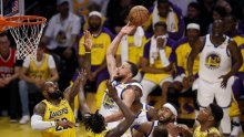Stephen Curry 'sredio' Lakerse; katastrofalna šuterska večer Luke Dončića