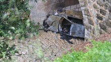 Stradao kod Makarske: Liječnici se bore za život vozača iz zapaljenog vozila