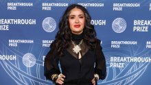 Kako dobro izgleda: Salma Hayek ne skriva sijede, a ova frizura je hit
