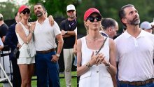 Trump Jr. svoju ljubav više ne krije: S Bettinom uživao na koncertu