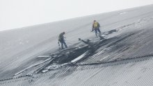 Radijacija prijeti iz Černobila, pokrov ima 200 malih rupa i jednu od 15 kvadrata