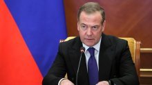 Medvedev okrivio zapad da je gurnuo svijet na rub Trećeg svjetskog rata