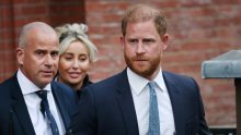 Drama na sudu: Dok kralj uživa u Italiji, Harry se bori za svoju sigurnost