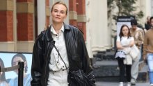 Bez trunke make upa i s genijalnom torbom: Dugo je nismo vidjeli u ovako ležernom izdanju