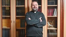 Pater Šujević o Uskrsu kao pobjedi ljubavi, obnovi Crkve i najvećem prokletstvu kapitalizma