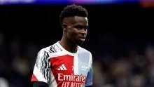 Arsenal dobio kontroverzni penal; Saka ga upropastio očajnom panenkom