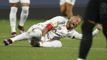 Potpuno slomljeni Neymar nakon nove ozljede u suzama napustio teren