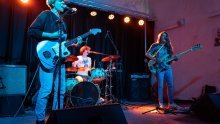 Slavonski portali koji su koncert lezbo-bi benda Žen nazvali 'bolesnim' dobili opomenu