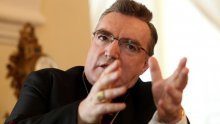 Ravnateljica zavapila: Oče Bozaniću, otvorite nam duhovne oči