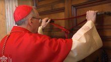 Objavljen video pečaćenja apartmana pape Franje, to označava kraj njegova pontifikata