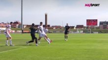 Pogledajte zašto su dinamovci tražili penal; sudac je opet odmahnuo rukom