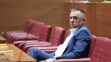 Mlinarić: Nitko neće uklanjati natpise na ćirilici, ali hoće četničke spomenike
