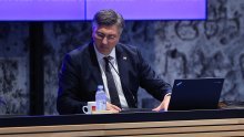 Vlada: Nastavlja se izdavanje besplatne prve osobne iskaznice za mlađe od 18 godina