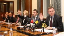 'Drago mi je da ste se uživjeli u ulogu branitelja HDZ-a'