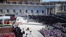 U BiH dan žalosti zbog smrti pape Franje, najviši dužnosnici u Vatikanu