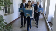 Nataša Tramišak predala više od 24.000 potpisa za kandidaturu za županicu