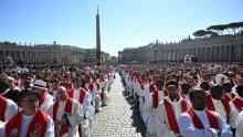 Samo je jedan član obitelji pape Franje prisustvovao njegovom sprovodu
