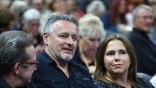 Njegov najveći oslonac: Oglasila se i Thompsonova supruga