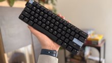 Testirali smo Epomaker Carbon 60: Perolaka tipkovnica za digitalne nomade