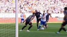 Pogledajte spornu situacije iz nadoknade derbija; VAR dvije minute provjeravao mogući penal za Hajduk