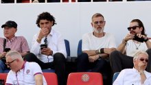 Slaven Bilić snimljen na derbiju Hajduka i Dinama u društvu svog zgodnog sina Lea