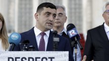 Krajnje desni kandidat Simion vodi na izborima u Rumunjskoj, centrist Antonescu drugi