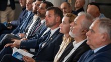 'Tebi, dragi Tomo, dajem rič': Vrh dalmatinskog HDZ-a došao podržati Tomislava Šutu